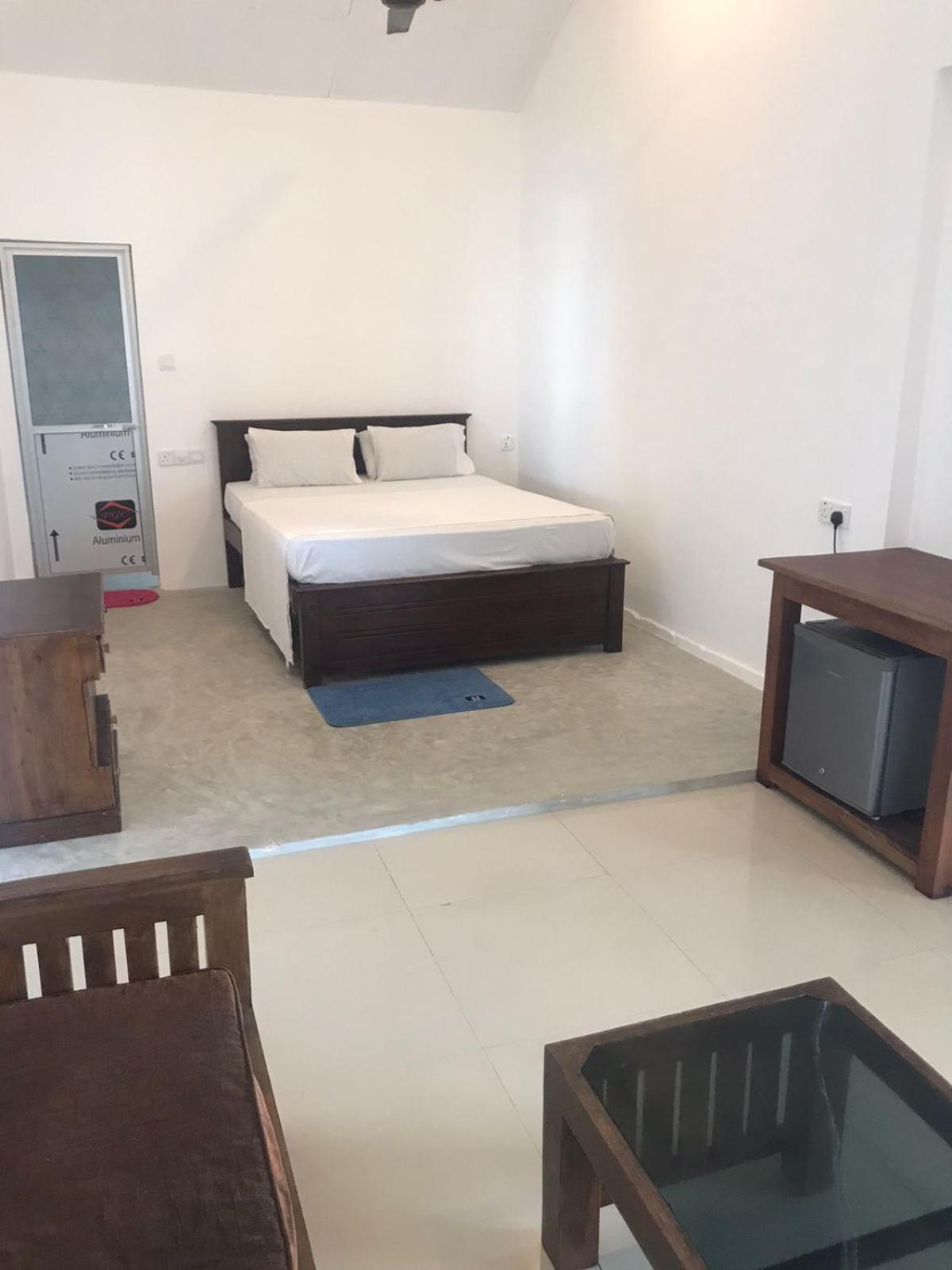 Sooriya Villa Talpe Oda fotoğraf